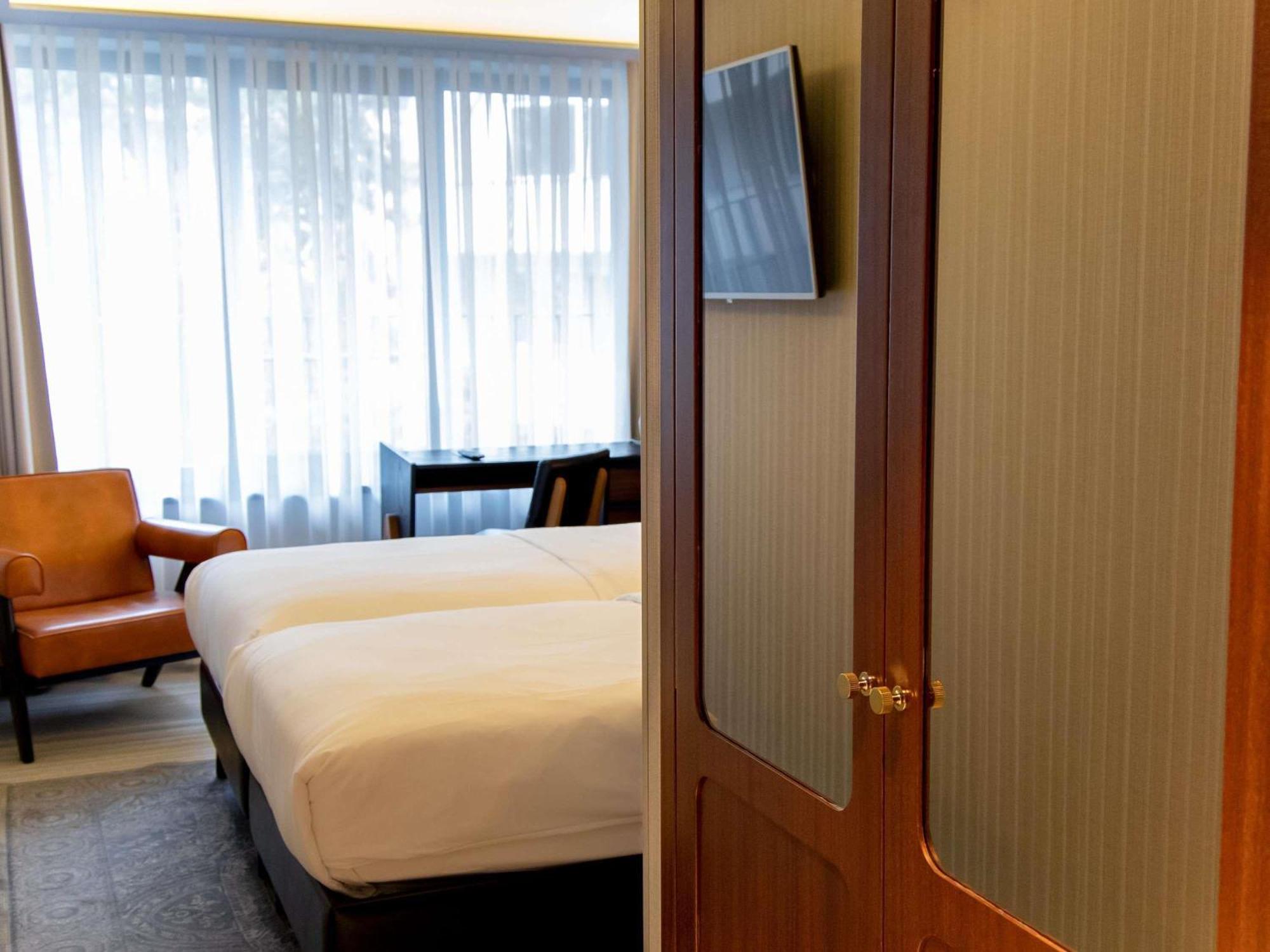 Muze Hotel Dusseldorf - Handwritten Collection