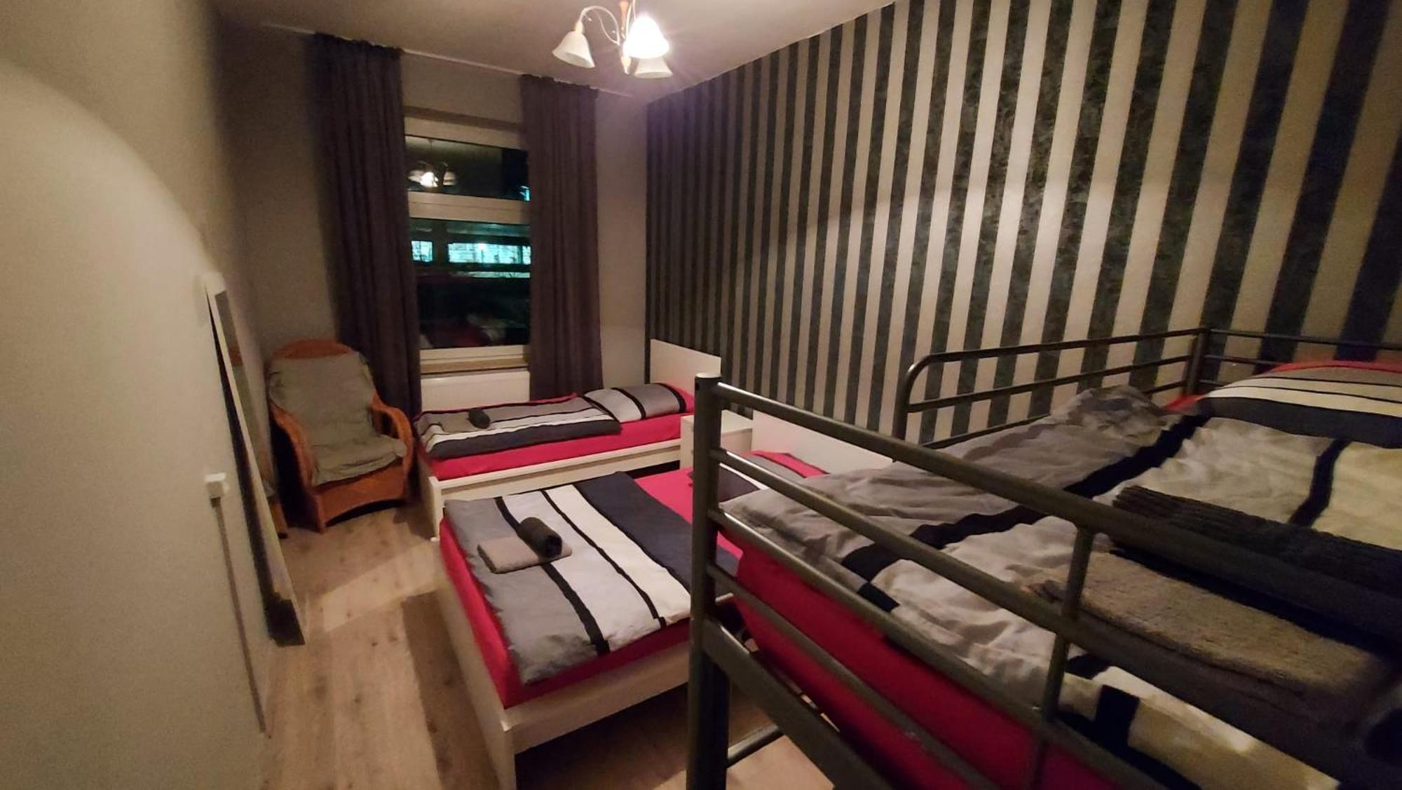 Adam'S Hostel - Self Check-In & Only Private Rooms - Dusseldorf